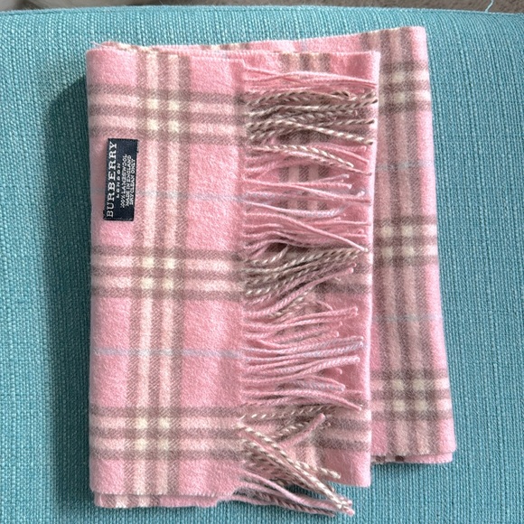 Authentic Vintage Burberry pink wool scarf - Picture 1 of 5